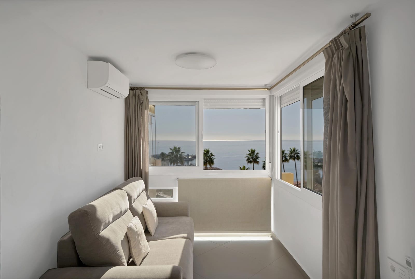 2 bedroom Apartment for sale in Marbella with pool garage - € 849,000 (Ref: 9390581)