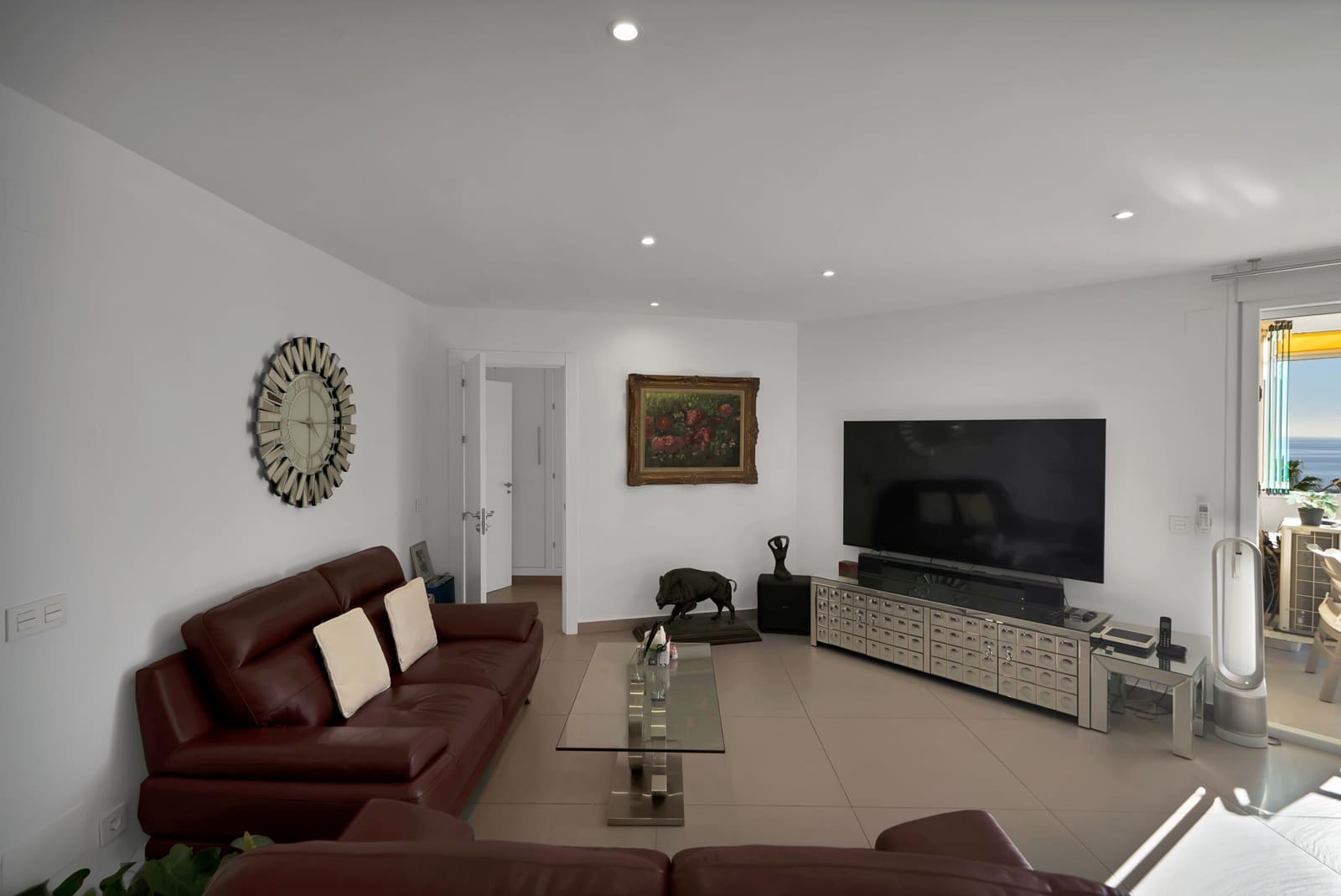 2 bedroom Apartment for sale in Marbella with pool garage - € 849,000 (Ref: 9390581)