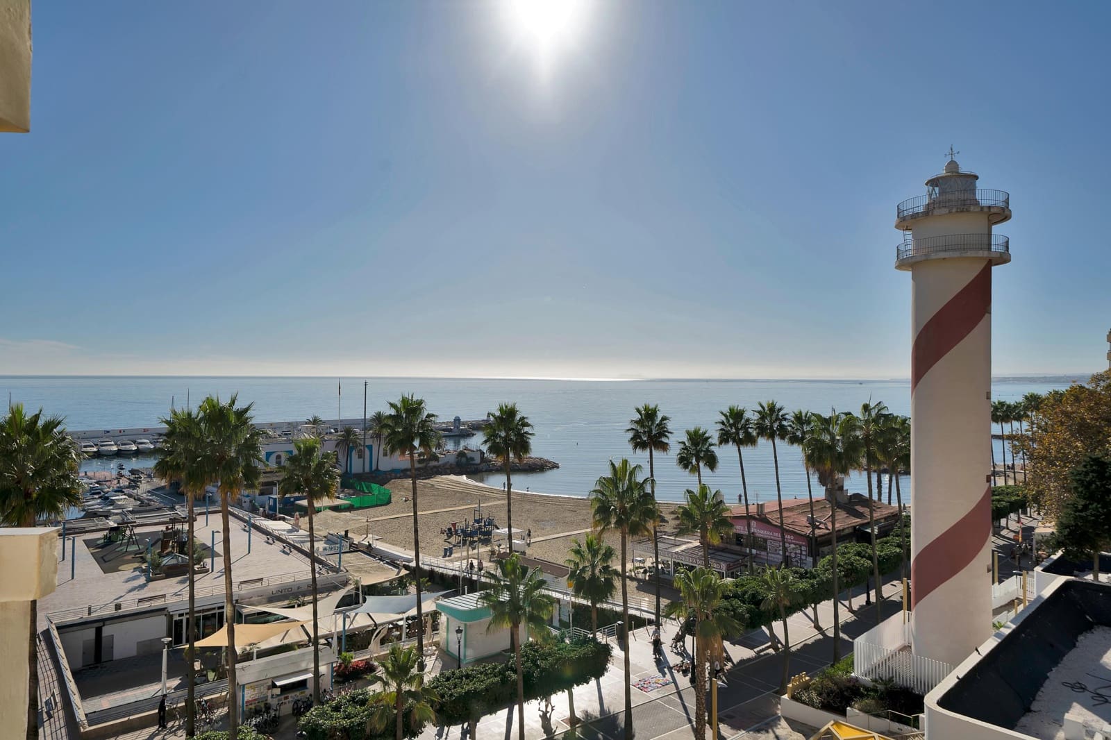 2 bedroom Apartment for sale in Marbella with pool garage - € 849,000 (Ref: 9390581)