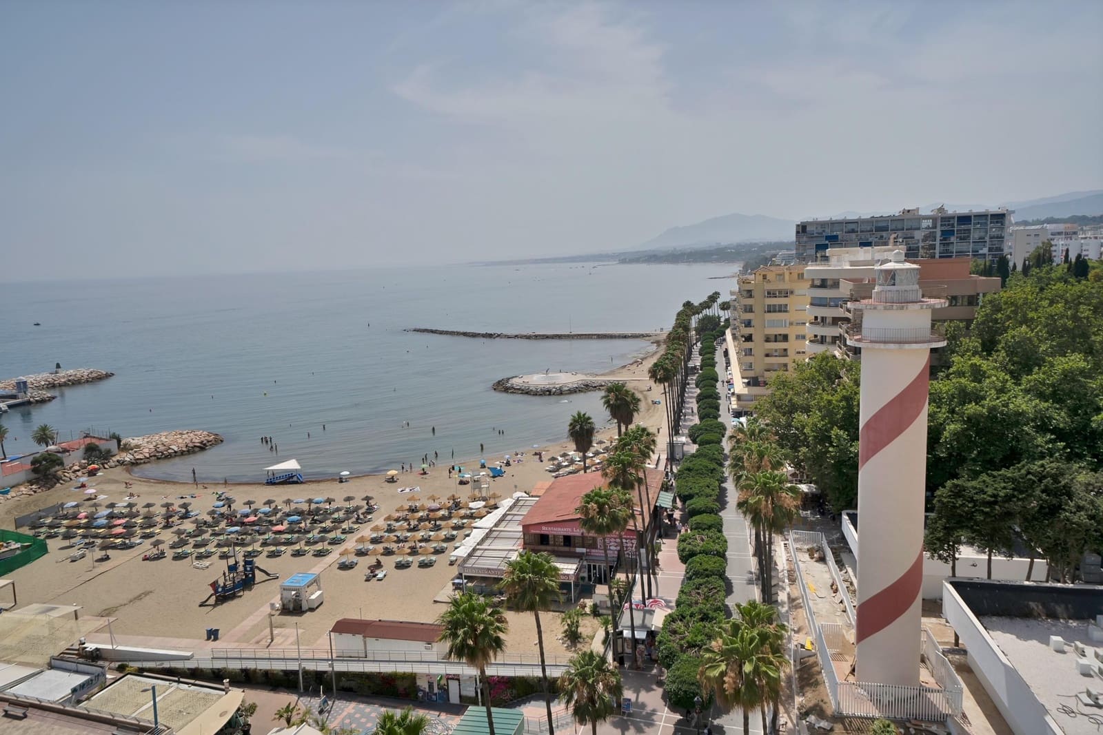 2 bedroom Apartment for sale in Marbella with pool garage - € 849,000 (Ref: 9390581)