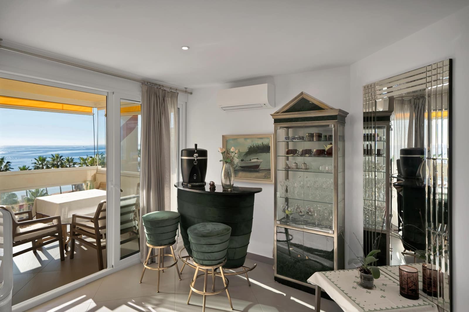 2 bedroom Apartment for sale in Marbella with pool garage - € 849,000 (Ref: 9390581)