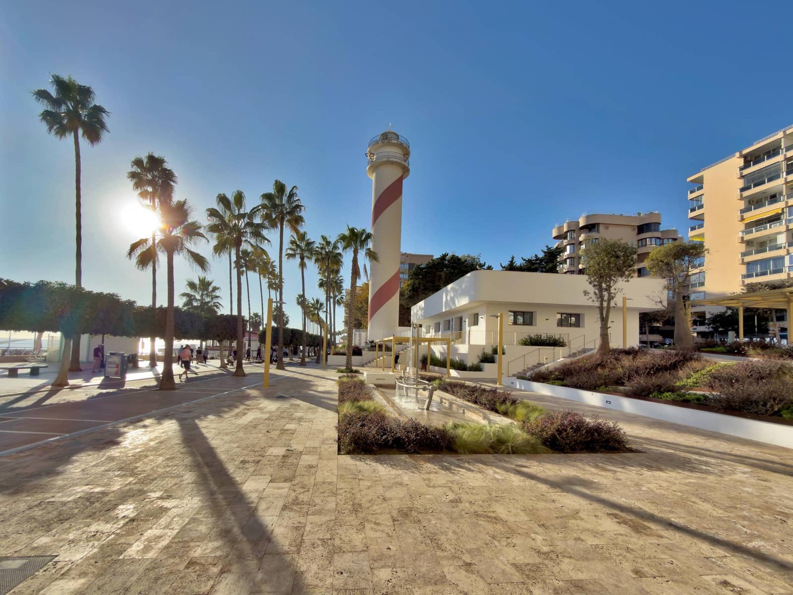 2 bedroom Apartment for sale in Marbella with pool garage - € 849,000 (Ref: 9390581)
