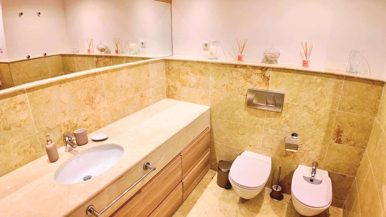 3 sypialnia Apartament na sprzedaż w Marbella z basenem - 429 000 € (Ref: 9390582)