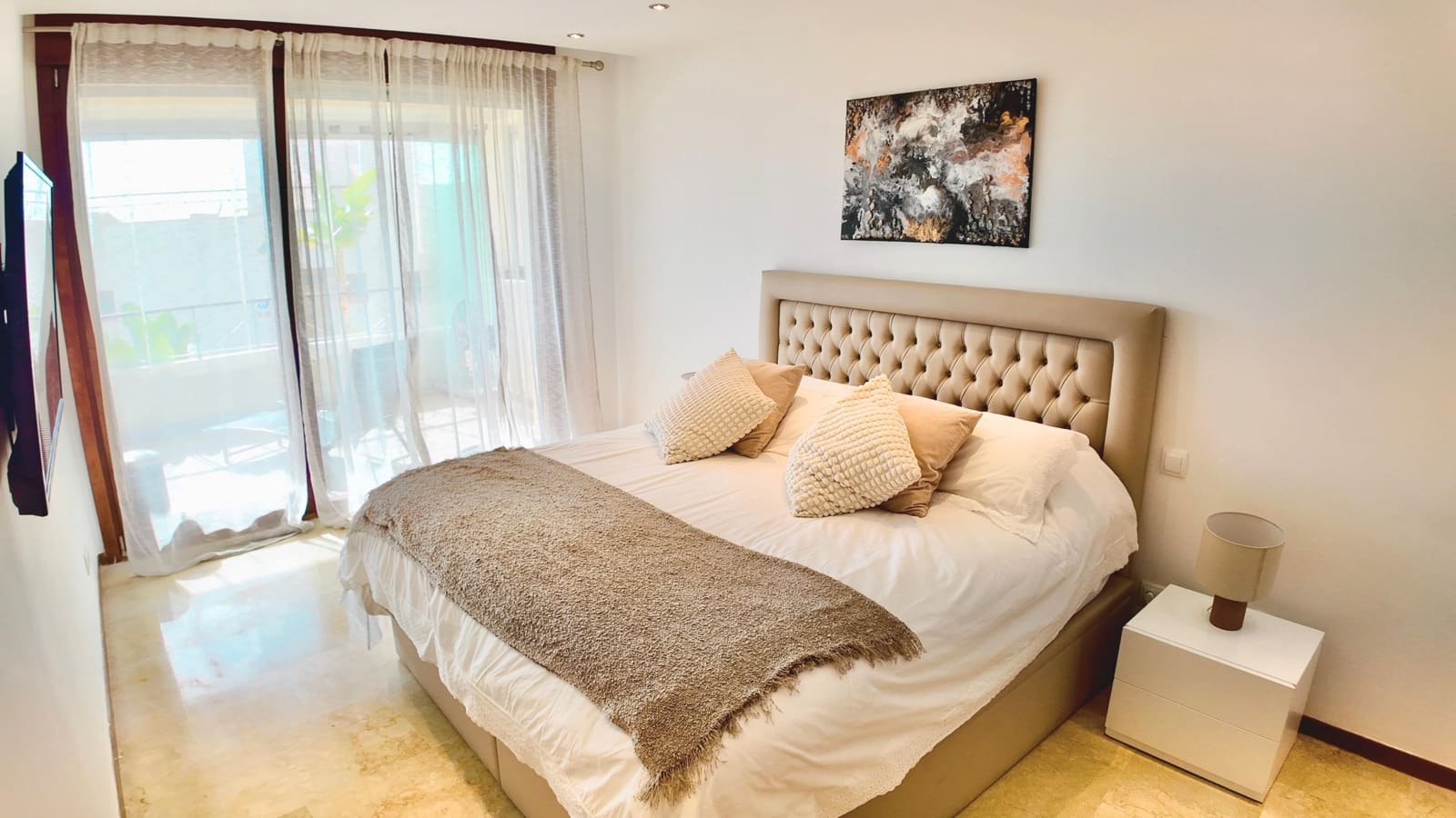 3 bedroom Apartment for sale in Marbella with pool - € 399,900 (Ref: 9390582)