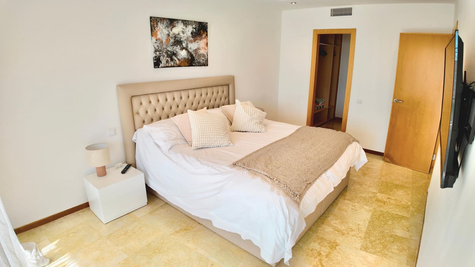 3 bedroom Apartment for sale in Marbella with pool - € 399,900 (Ref: 9390582)
