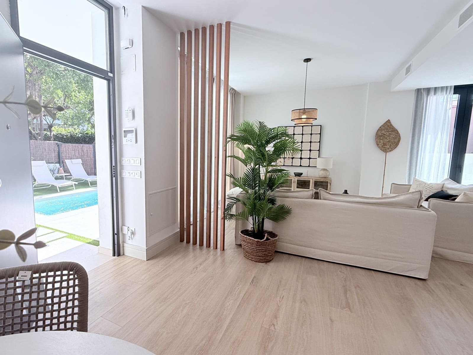 3 sypialnia Dom szeregowy na sprzedaż w Miasto Malaga z basenem - 1 750 000 € (Ref: 9396248)