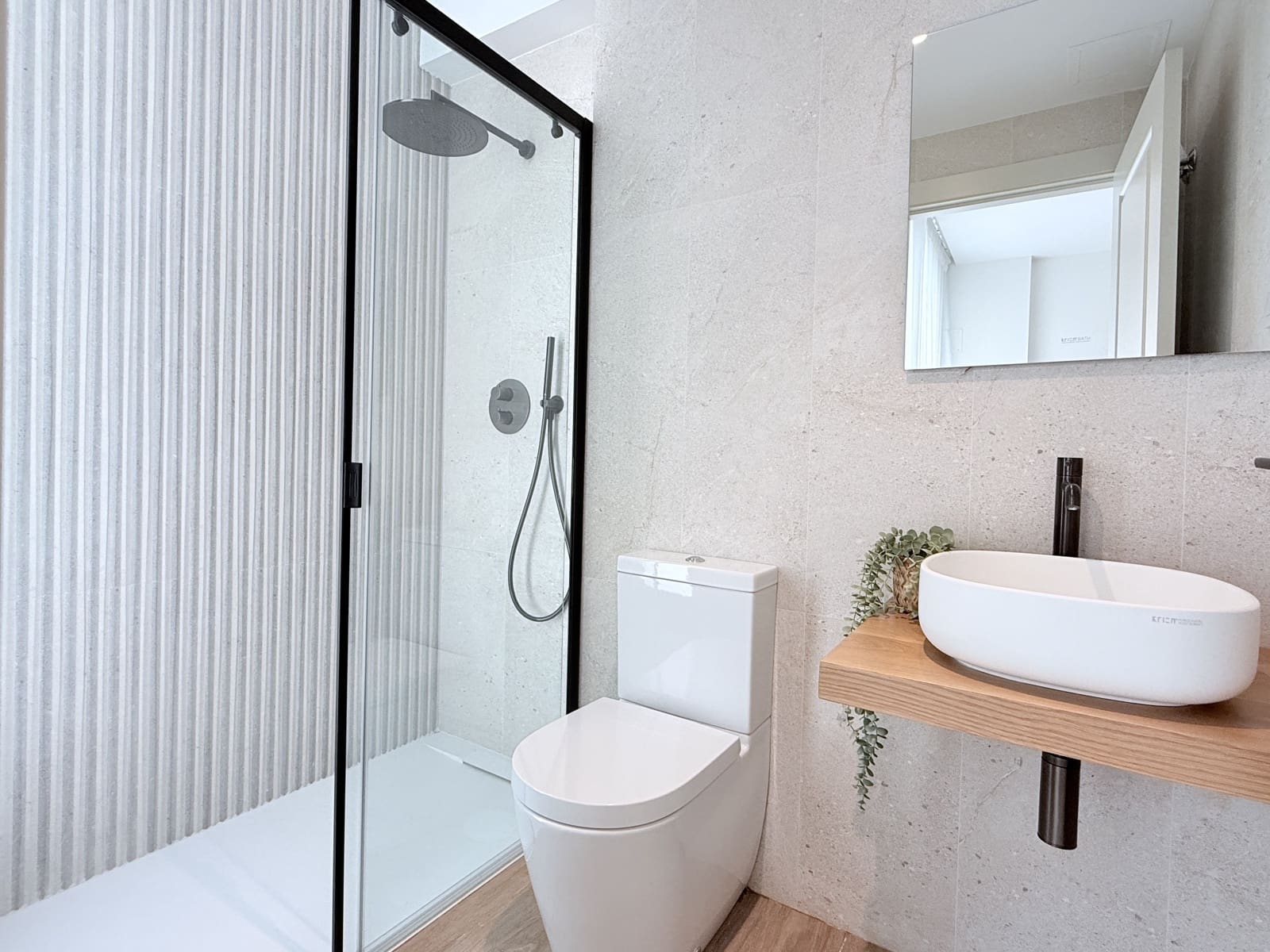 3 sypialnia Dom szeregowy na sprzedaż w Miasto Malaga z basenem - 1 750 000 € (Ref: 9396248)