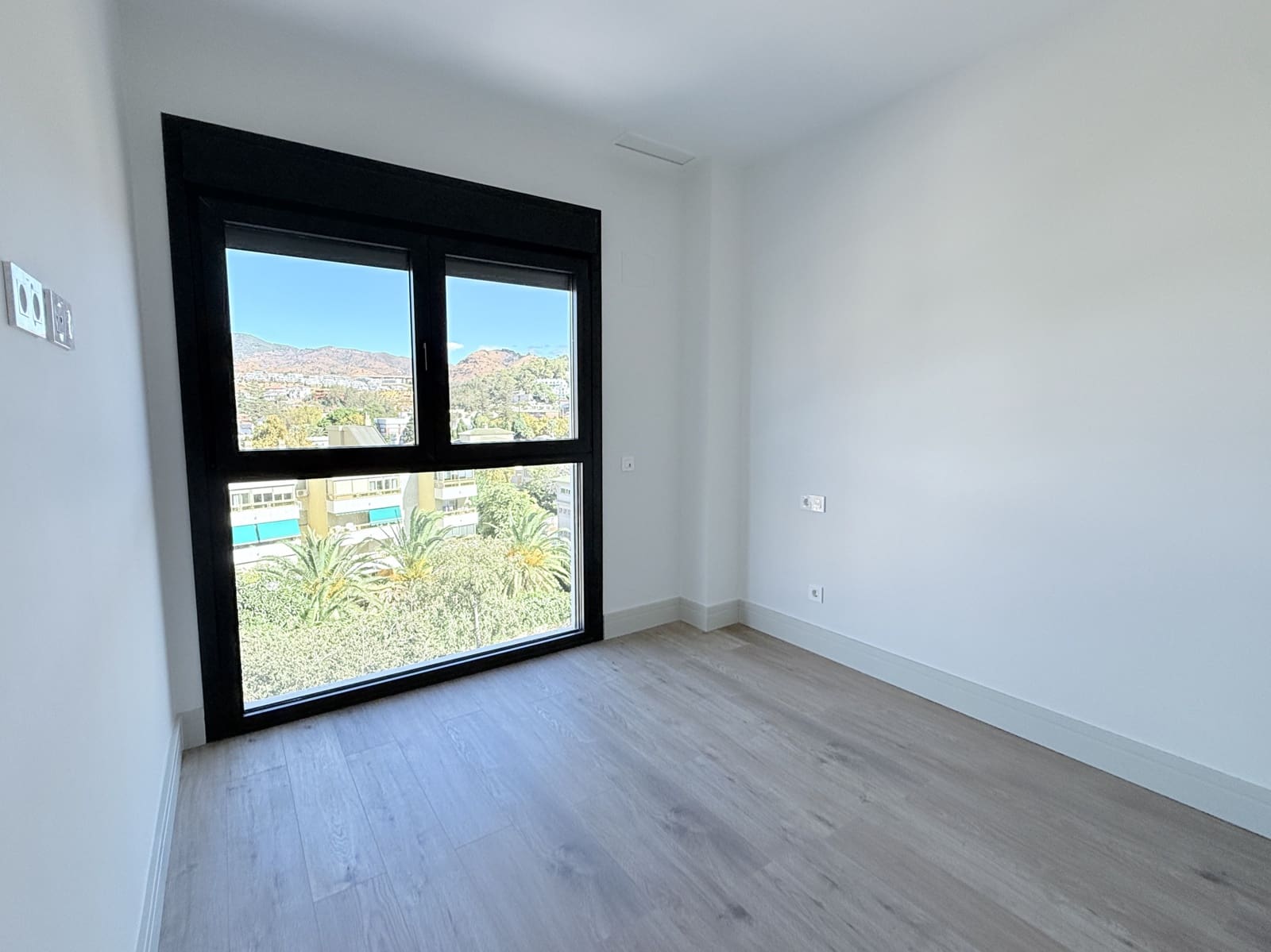 3 soverom Villa til salgs i Malaga by med svømmebasseng - € 1 650 000 (Ref: 9396251)