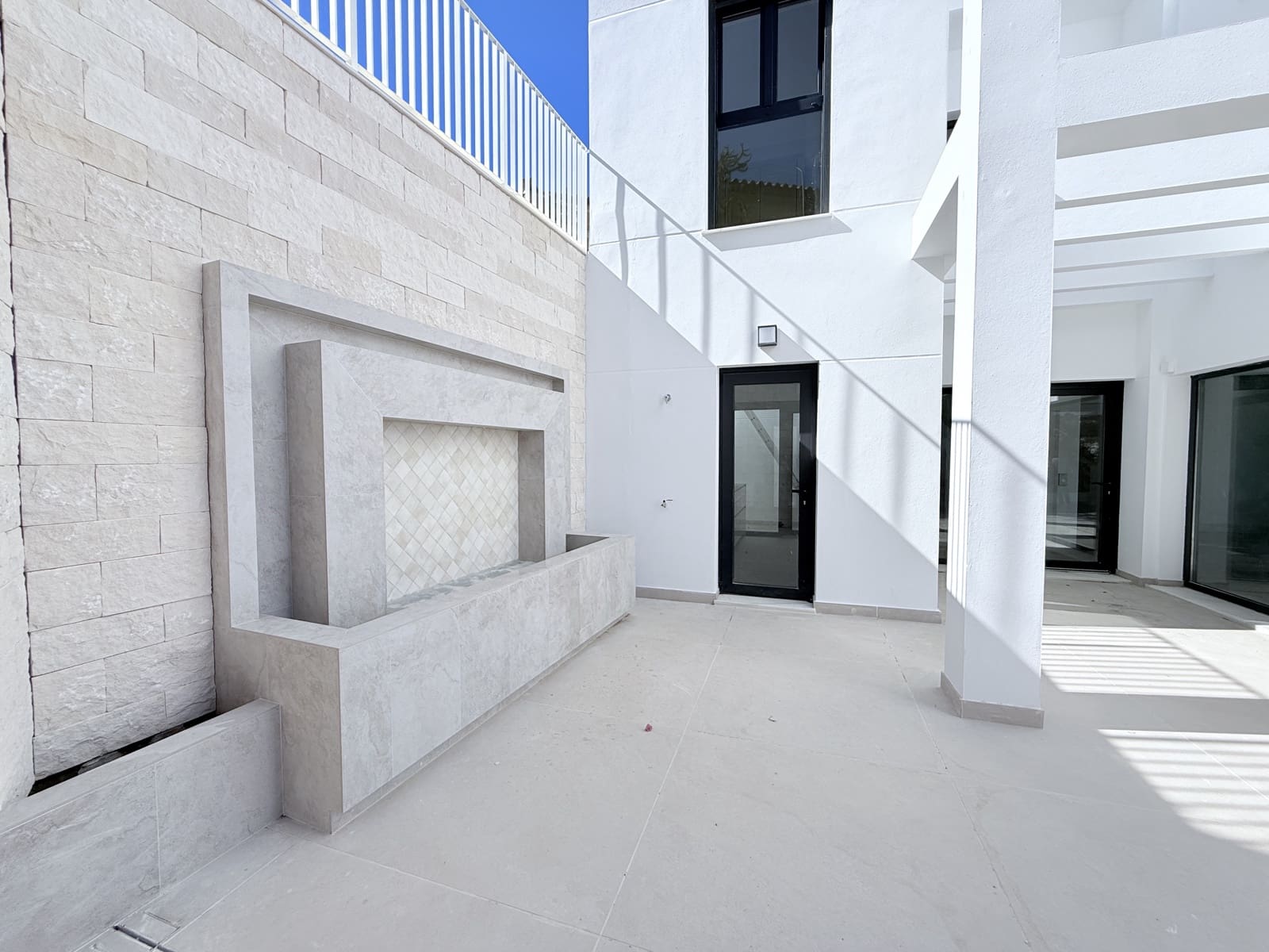 3 soverom Villa til salgs i Malaga by med svømmebasseng - € 1 650 000 (Ref: 9396251)