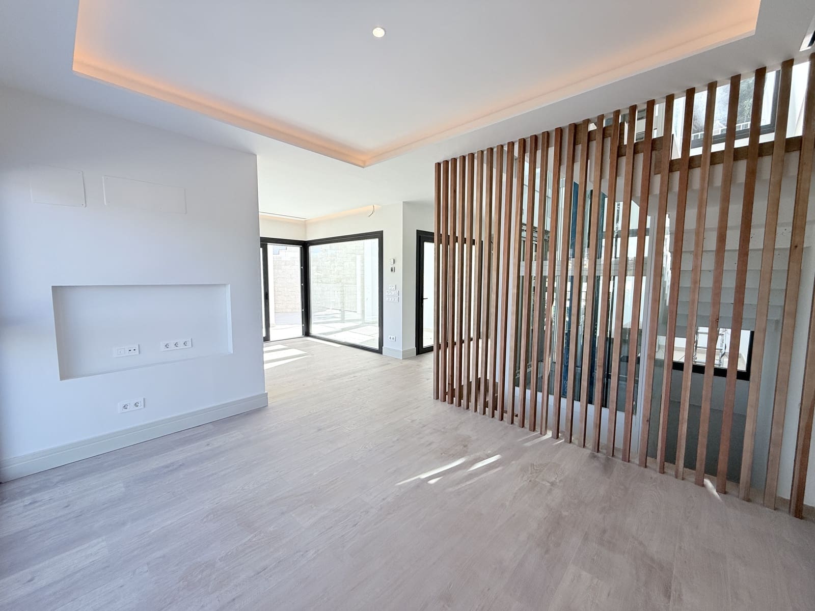 3 soverom Villa til salgs i Malaga by med svømmebasseng - € 1 650 000 (Ref: 9396251)