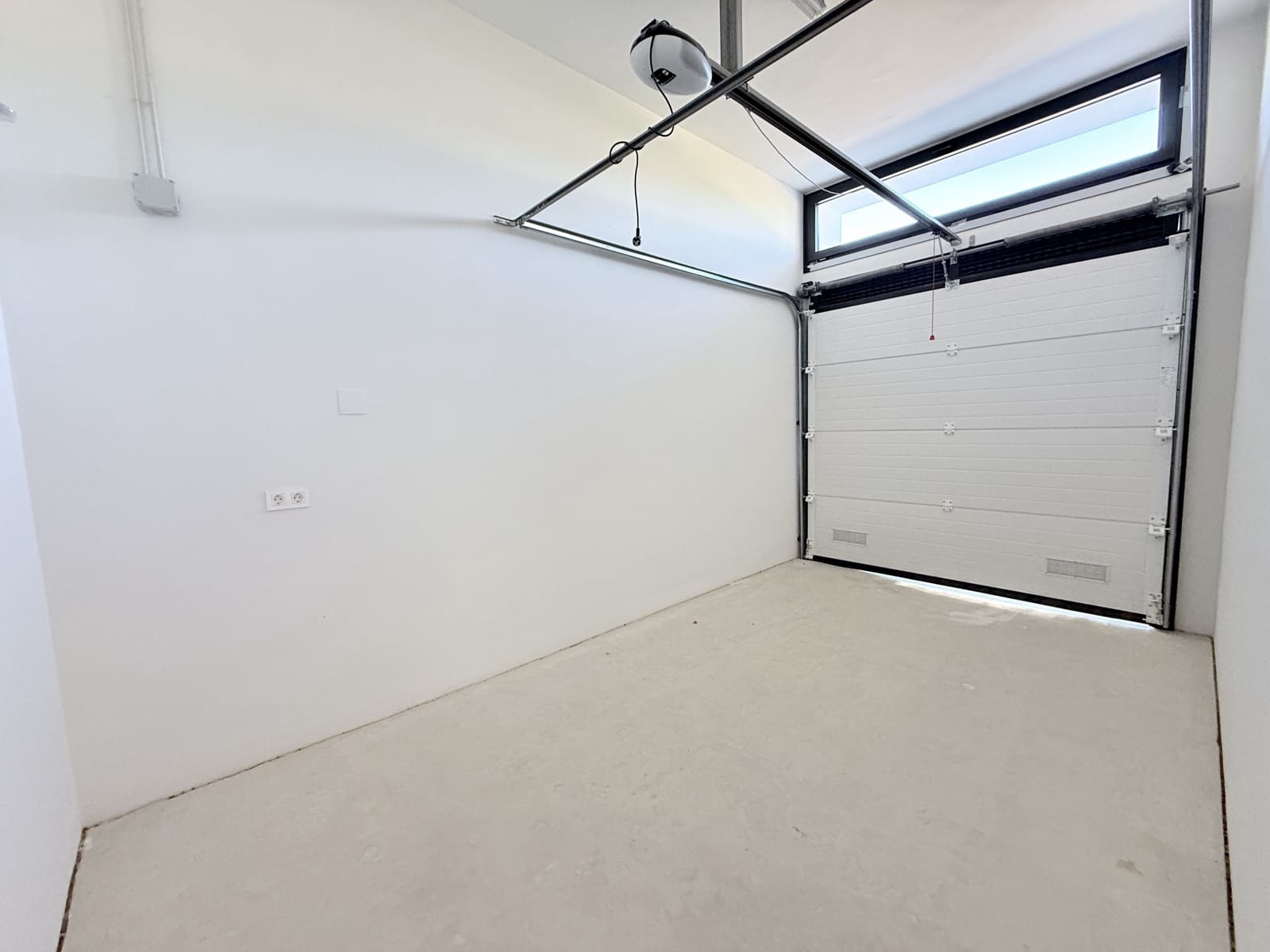 3 soverom Villa til salgs i Malaga by med svømmebasseng - € 1 650 000 (Ref: 9396251)