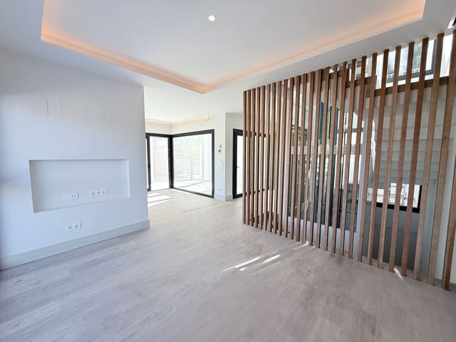 3 sovrum Villa till salu i Málaga stad med pool - 1 650 000 € (Ref: 9396251)