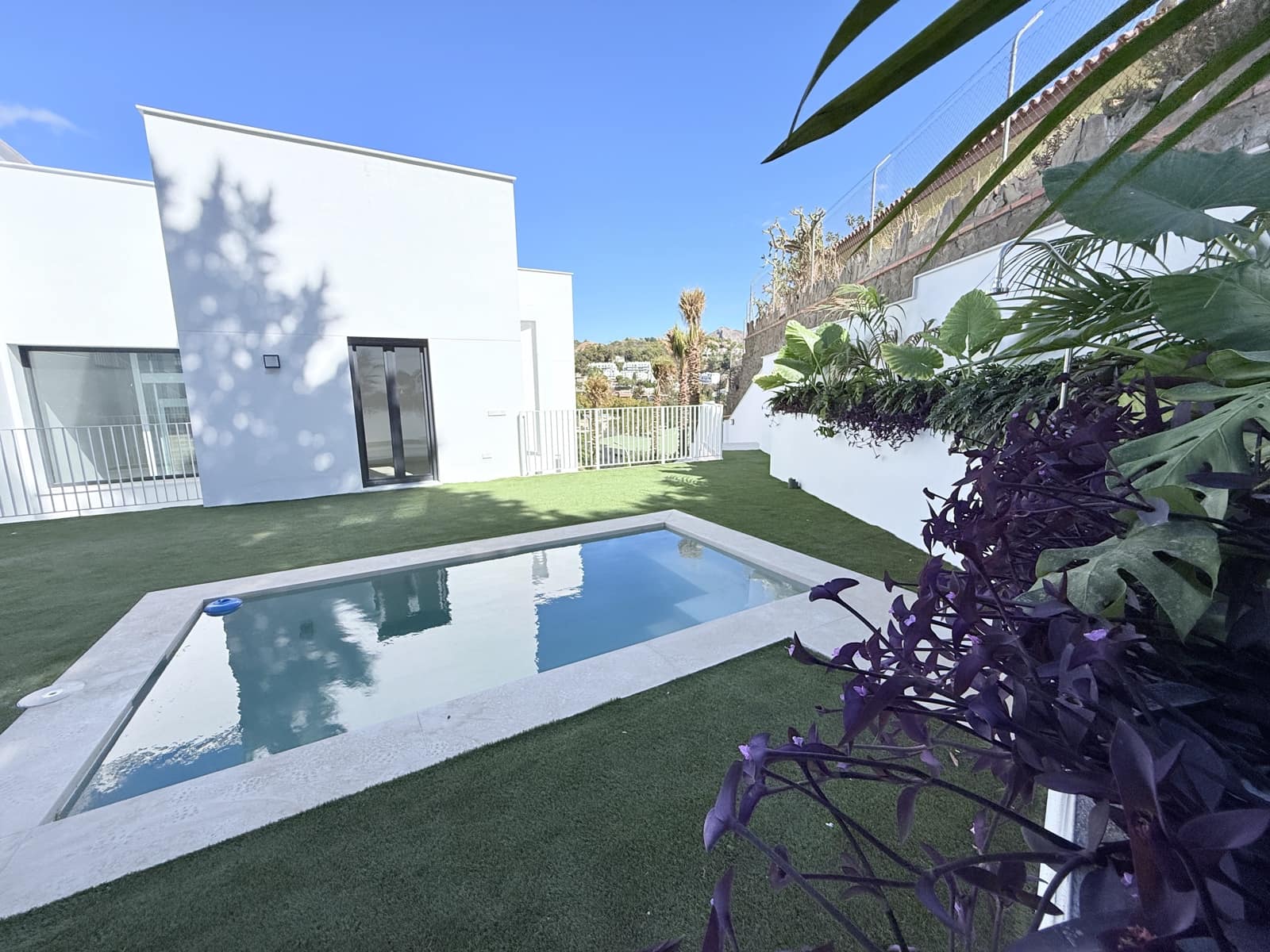 3 soverom Villa til salgs i Malaga by med svømmebasseng - € 1 650 000 (Ref: 9396251)