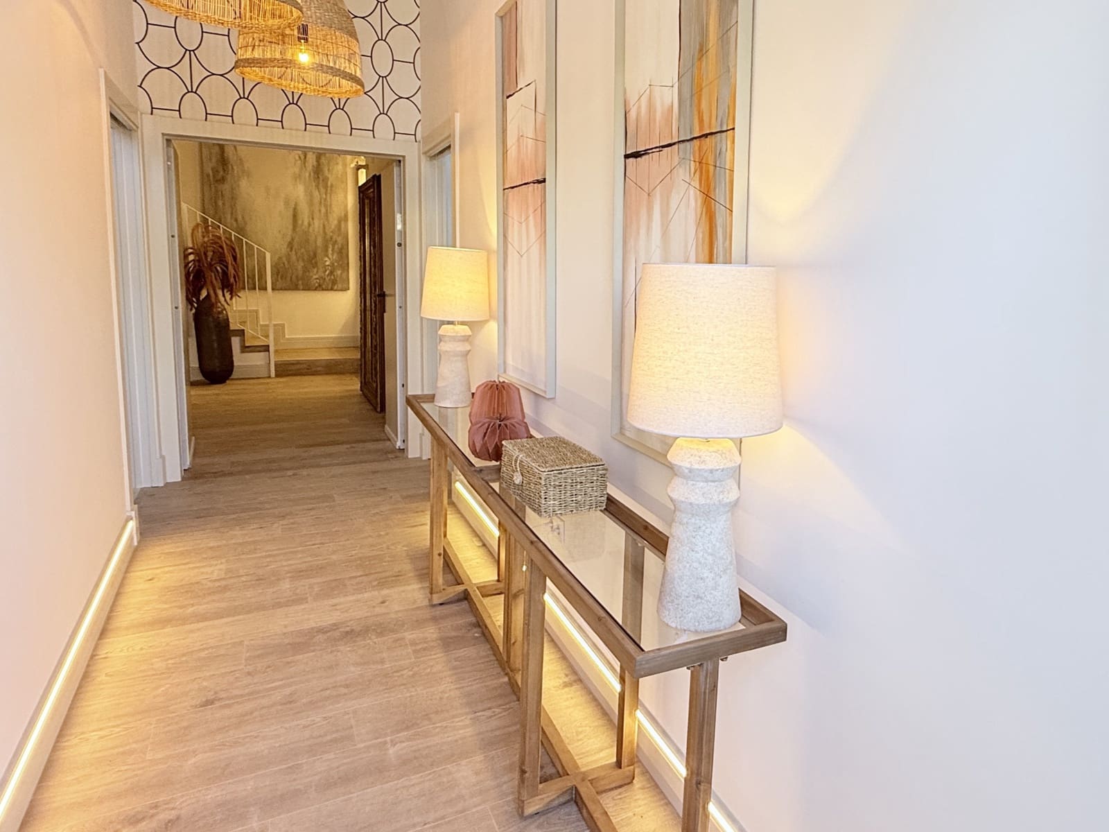 3 sypialnia Dom blizniak na sprzedaż w Miasto Malaga z basenem - 1 650 000 € (Ref: 9396252)