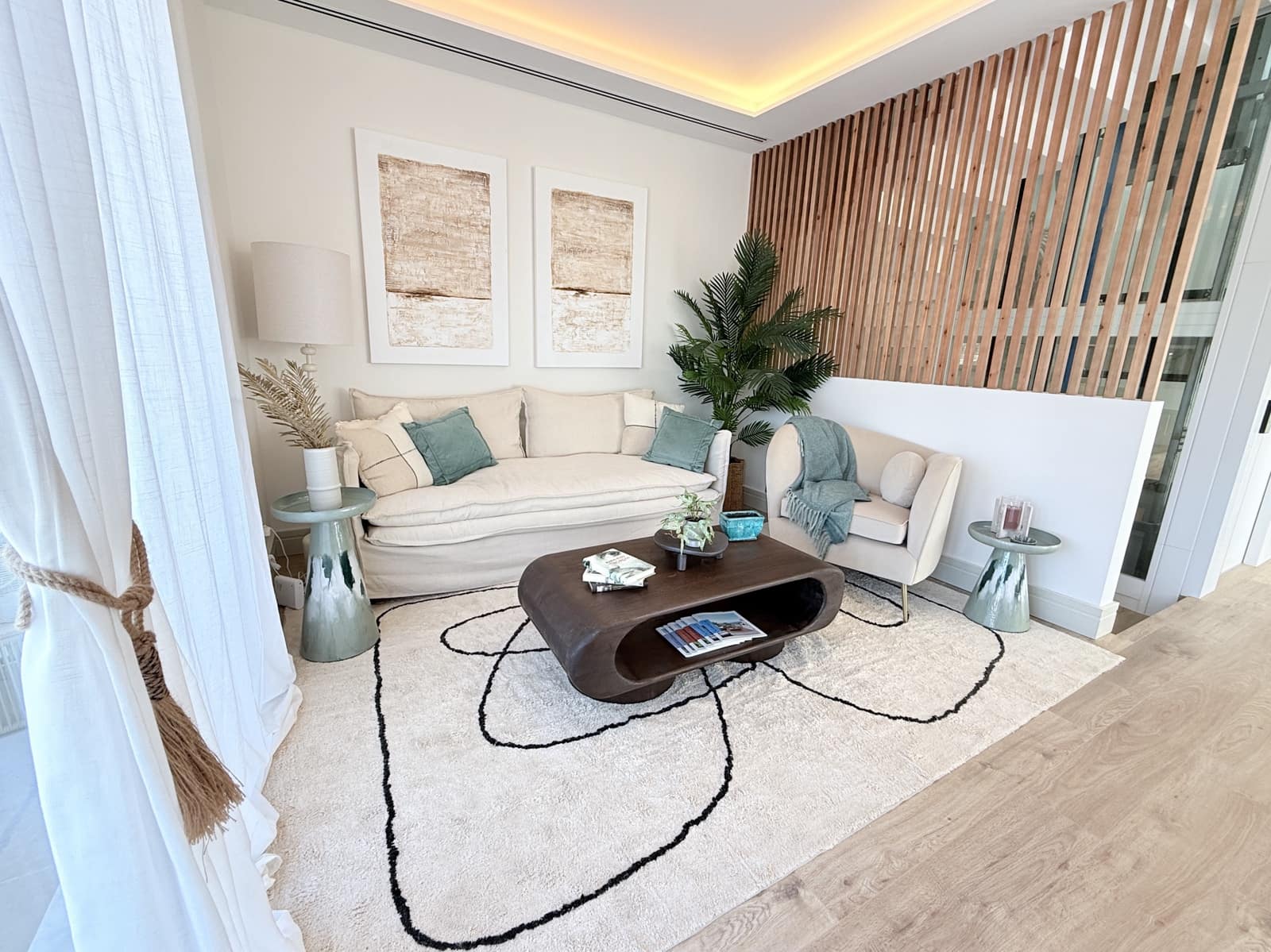 3 sypialnia Dom blizniak na sprzedaż w Miasto Malaga z basenem - 1 650 000 € (Ref: 9396252)