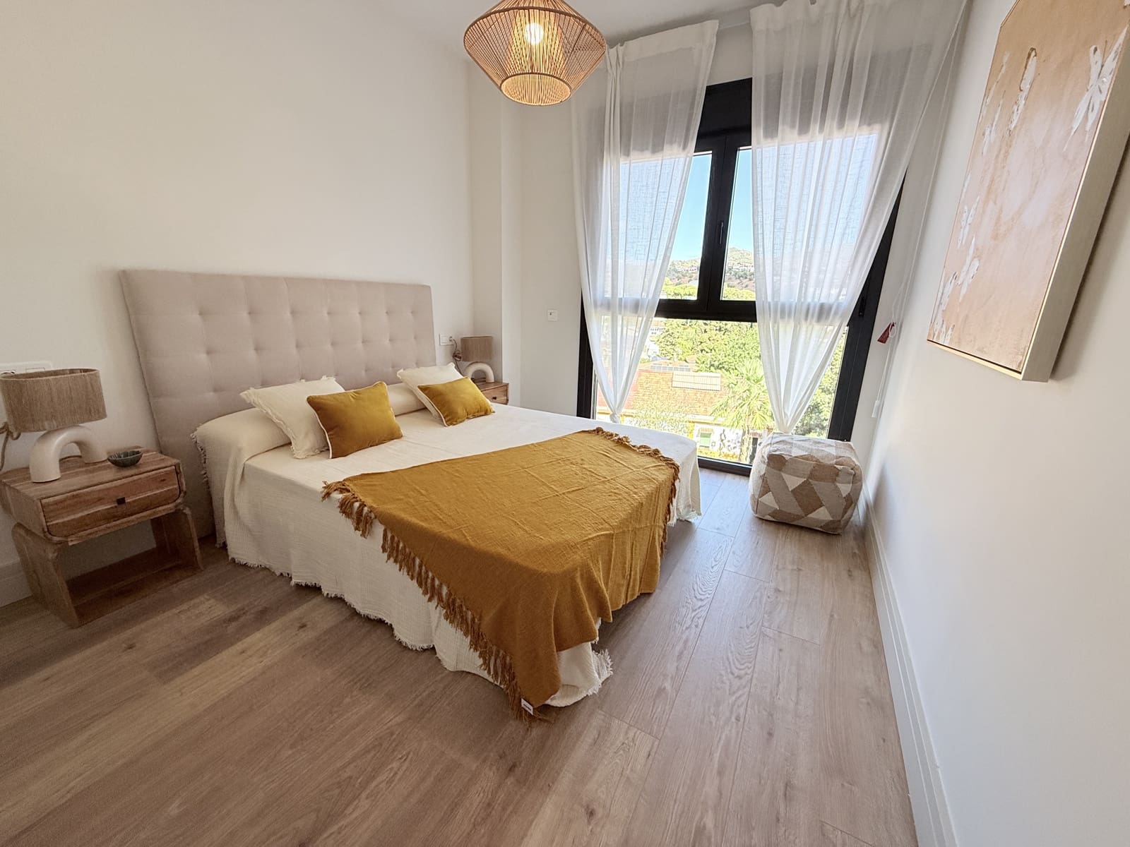 3 sypialnia Dom blizniak na sprzedaż w Miasto Malaga z basenem - 1 650 000 € (Ref: 9396252)