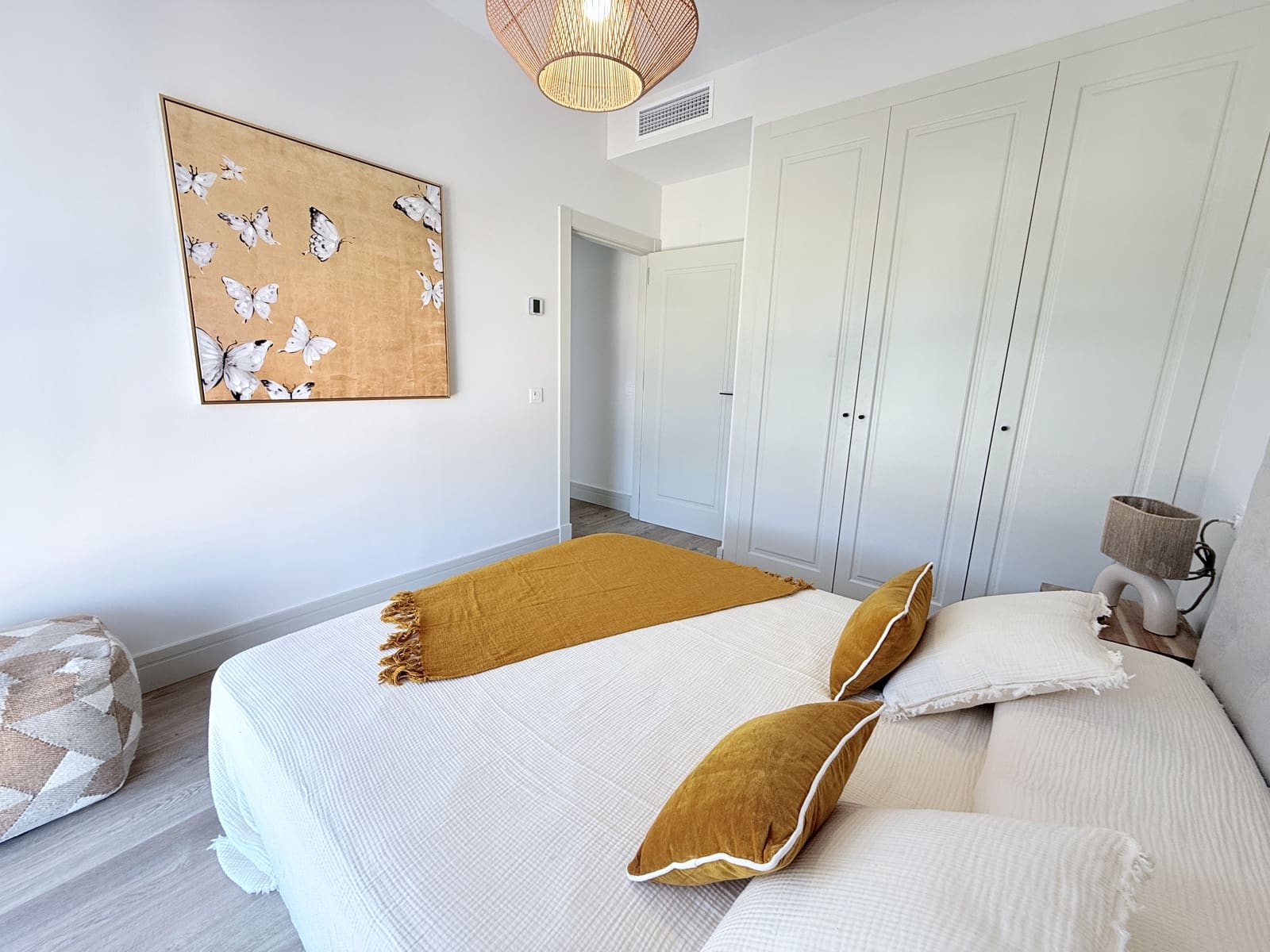 3 sypialnia Dom blizniak na sprzedaż w Miasto Malaga z basenem - 1 650 000 € (Ref: 9396252)