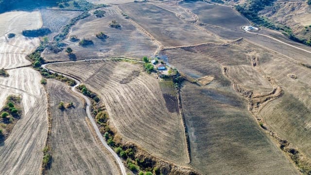 Landgrundstück zu verkaufen in Montecorto - 639.000 € (Ref: 9398417)