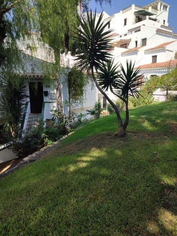 Kommersiell till salu i Burriana, Nerja med pool - 530 000 € (Ref: 9398418)