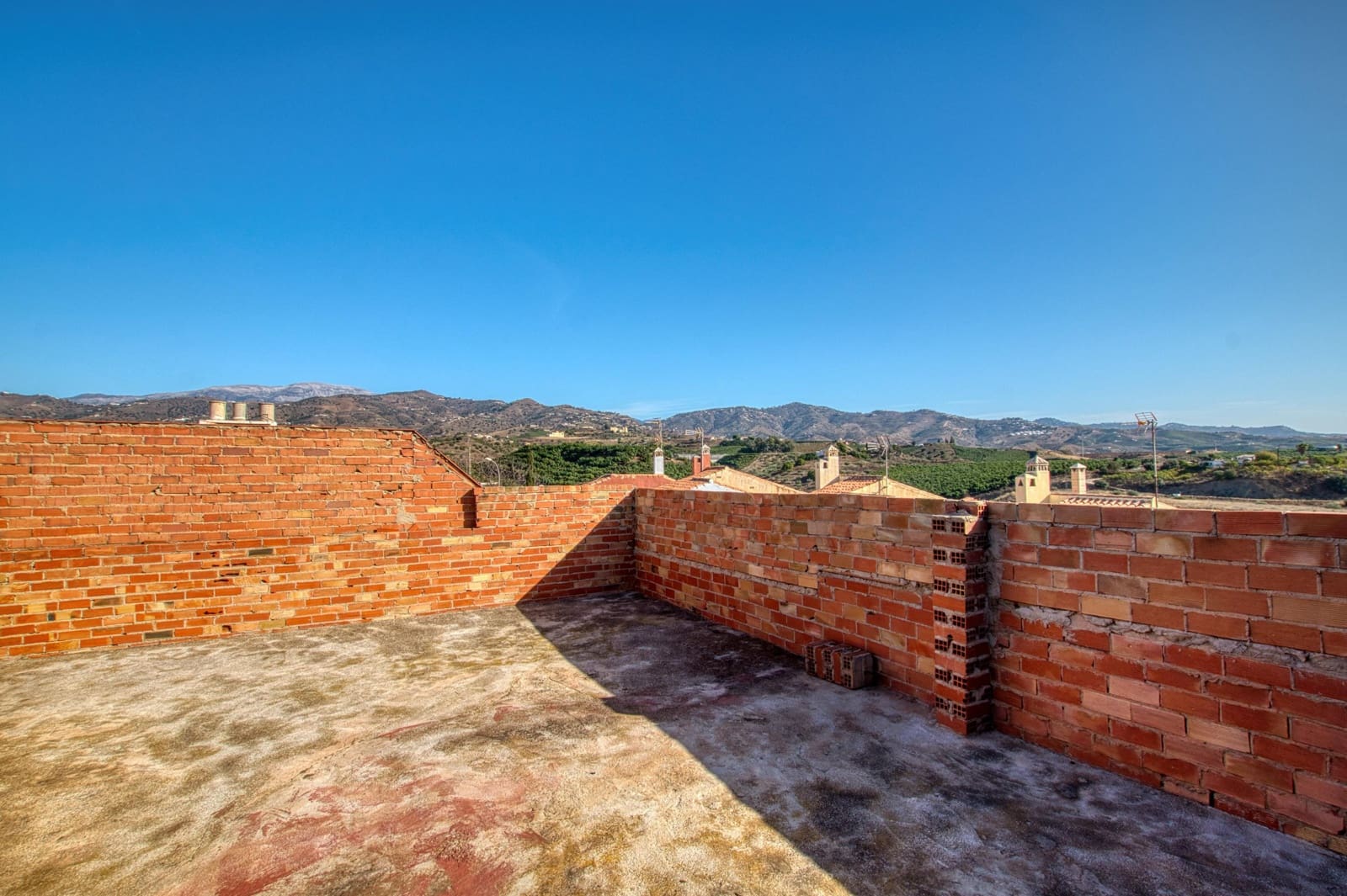1 bedroom Terraced Villa for sale in Velez-Malaga - € 175,000 (Ref: 9400835)
