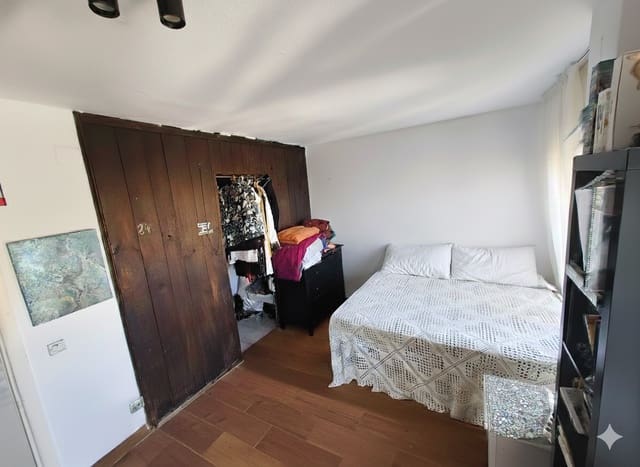 3 soverom Leilighet til salgs i Plaza de Toros, Marbella - € 269 000 (Ref: 9406631)