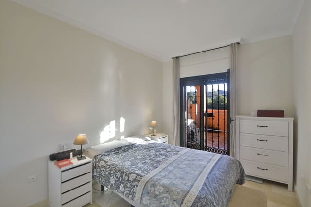 2 bedroom Apartment for sale in Elviria, Marbella with pool - € 385,000 (Ref: 9411208)