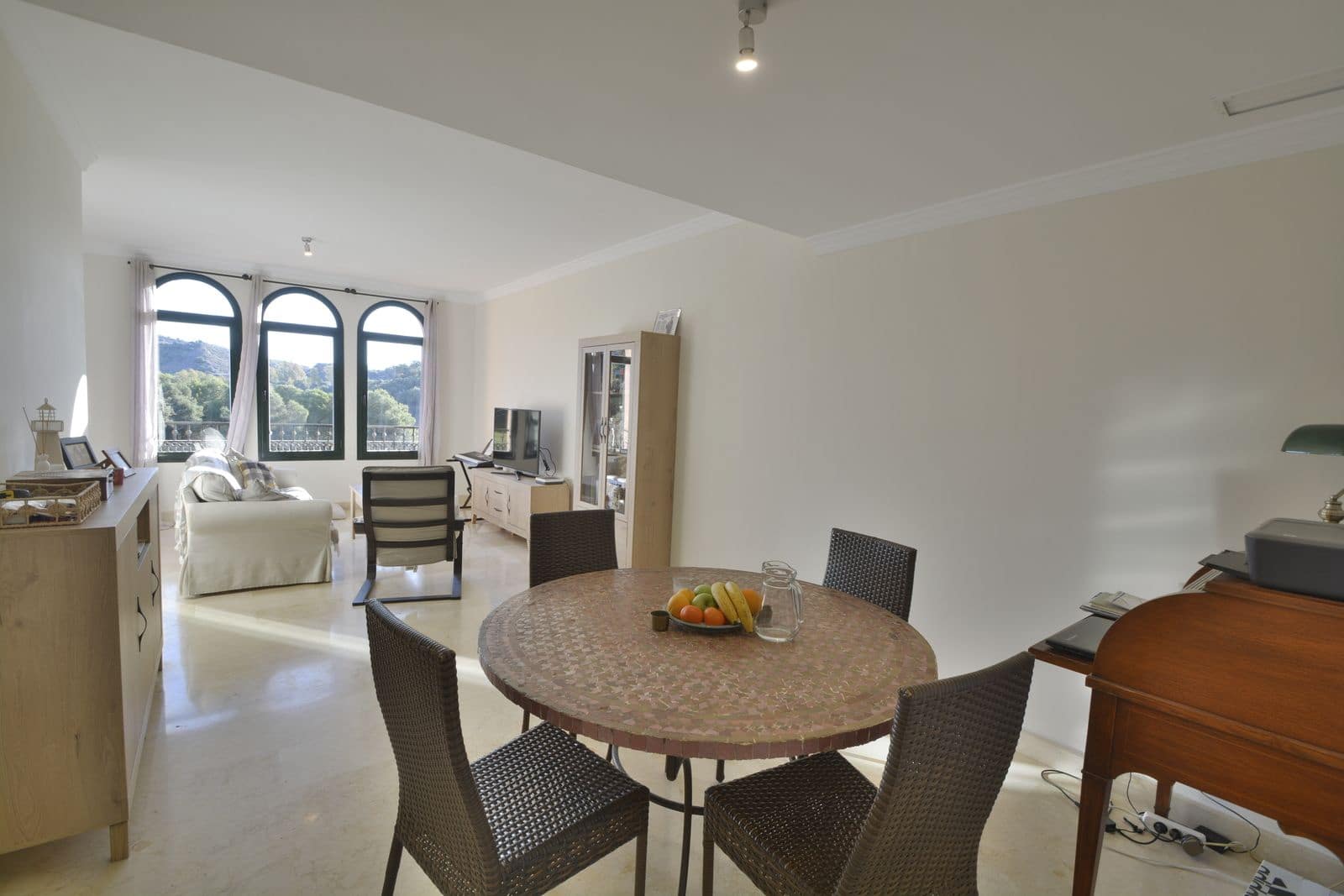 2 sypialnia Apartament na sprzedaż w Elviria z basenem garażem - 385 000 € (Ref: 9411208)