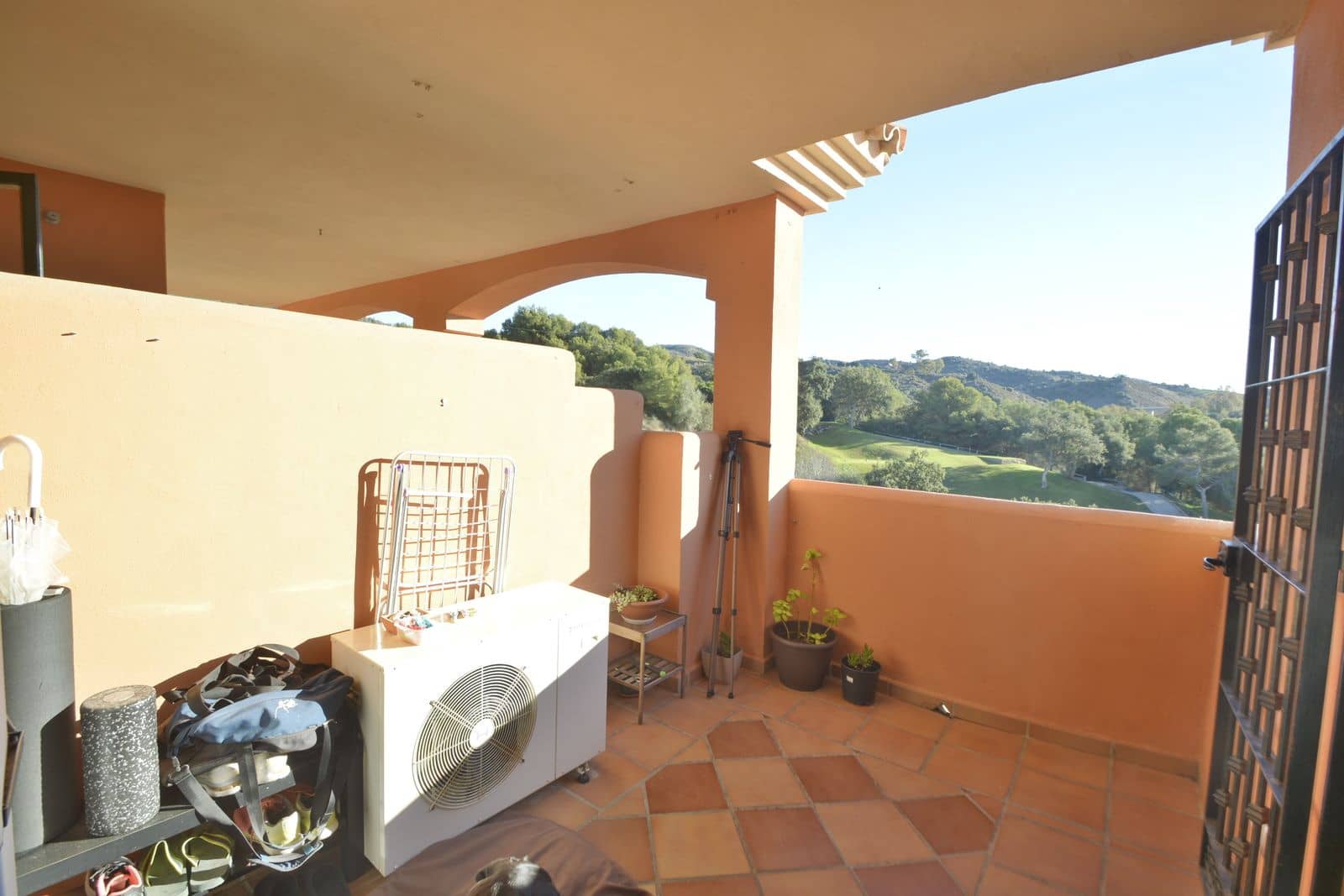 2 sypialnia Apartament na sprzedaż w Elviria z basenem garażem - 385 000 € (Ref: 9411208)