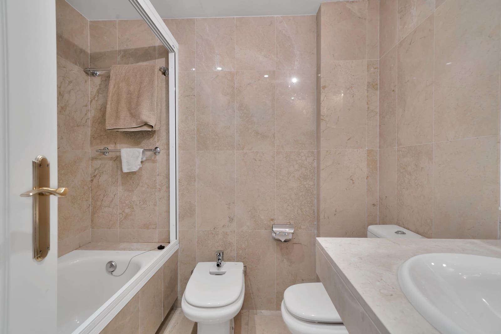 2 quarto Apartamento para venda em Nueva Andalucia com piscina - 472 000 € (Ref: 9414305)