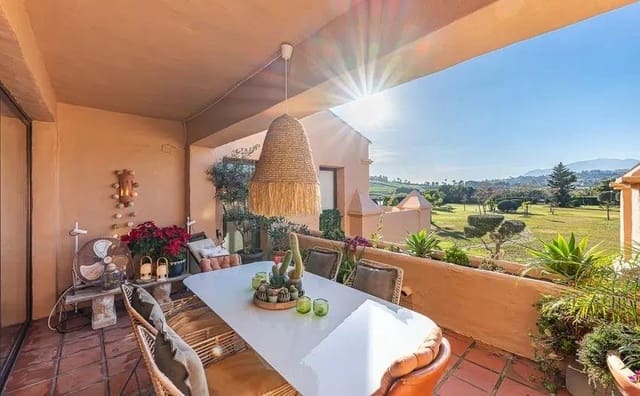3 soverom Leilighet til salgs i Nueva Atalaya, Estepona med svømmebasseng - € 835 000 (Ref: 9414306)