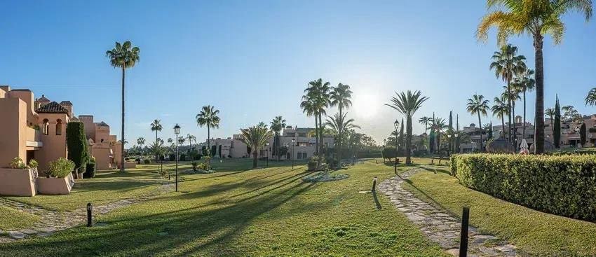 3 soverom Leilighet til salgs i New Golden Mile med svømmebasseng - € 835 000 (Ref: 9414306)