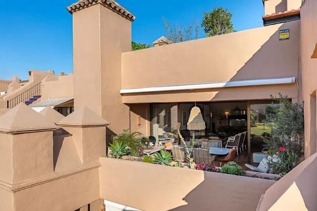 3 makuuhuone Huoneisto myytävänä paikassa Nueva Atalaya, Estepona mukana uima-altaan - 820 000 € (Ref: 9414306)