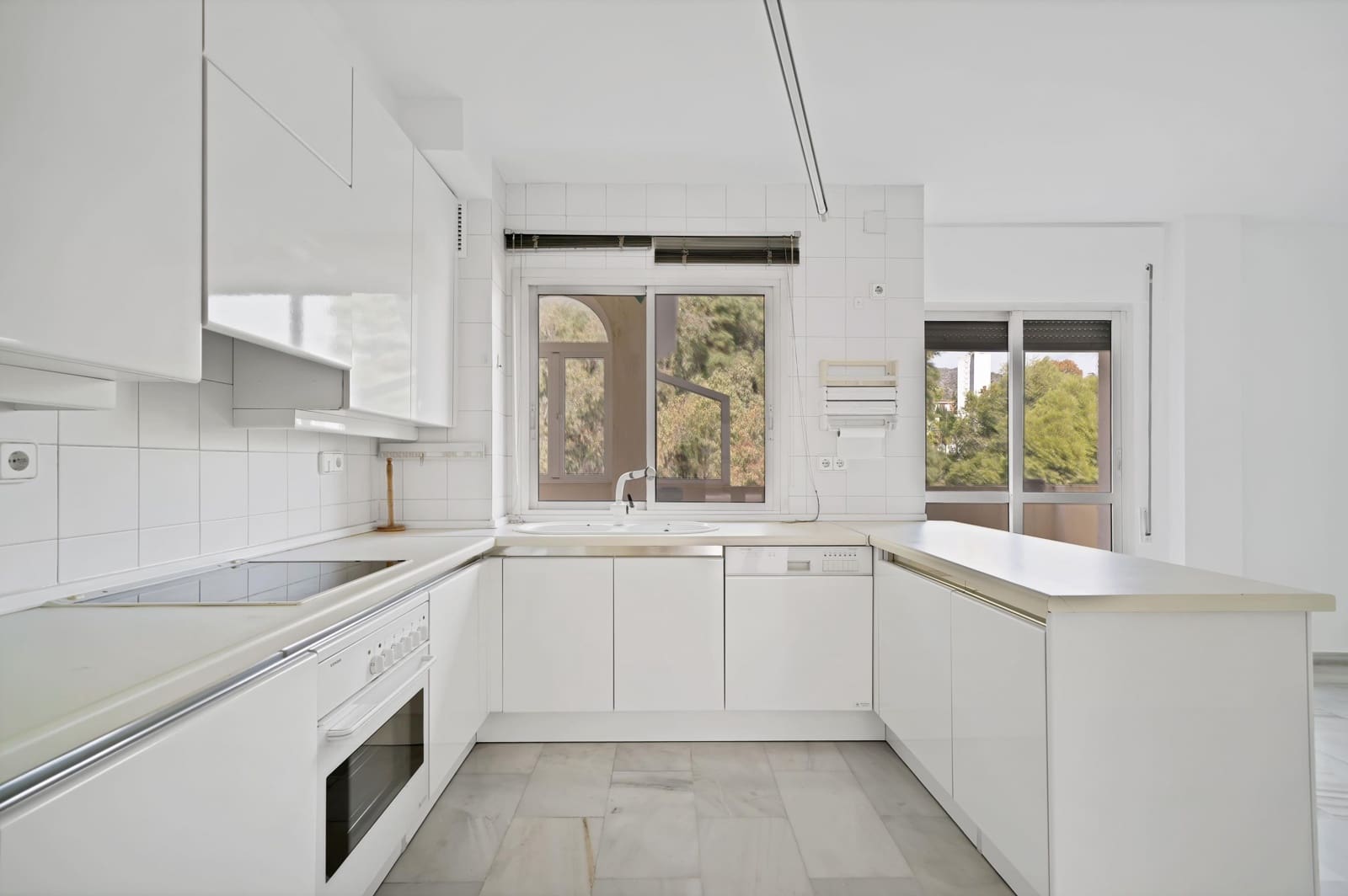 4 soverom Penthouse til salgs i Marbella - € 779 500 (Ref: 9419613)