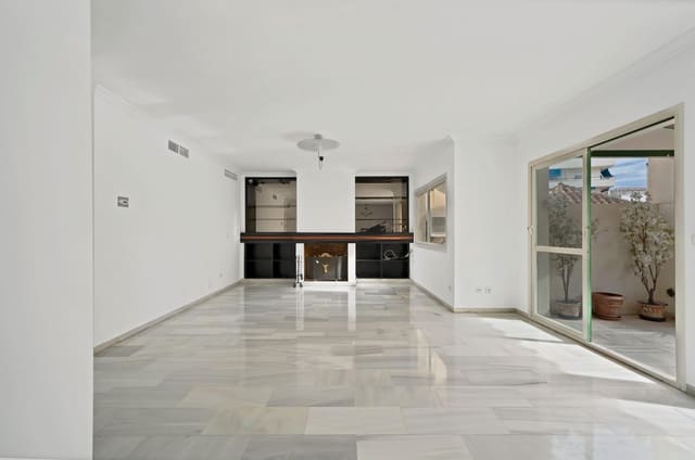 4 soverom Penthouse til salgs i Marbella - € 779 500 (Ref: 9419613)