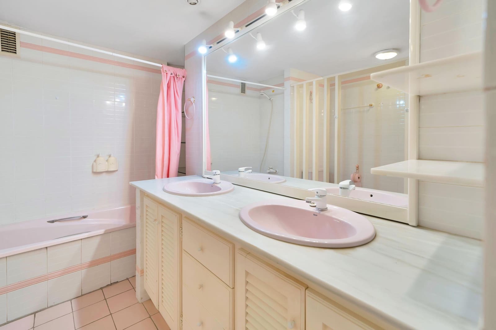 4 soverom Penthouse til salgs i Marbella - € 779 500 (Ref: 9419613)