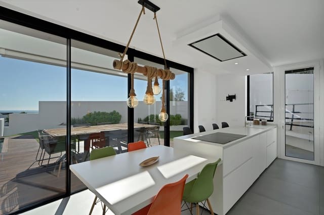 6 Zimmer Villa zu verkaufen in Cerrado de Calderon, Málaga Stadt mit Pool - 1.870.000 € (Ref: 9422306)