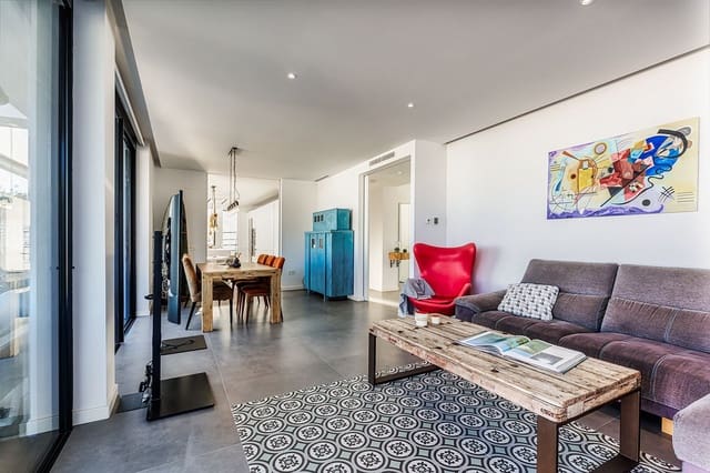 6 bedroom Villa for sale in Cerrado de Calderon, Málaga city with pool - € 1,870,000 (Ref: 9422306)