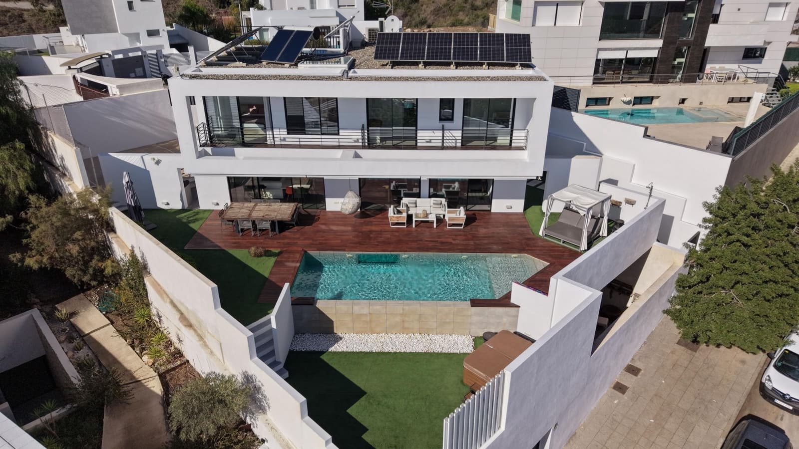 6 Zimmer Villa zu verkaufen in Malaga Stadt mit Pool - 1.870.000 € (Ref: 9422306)