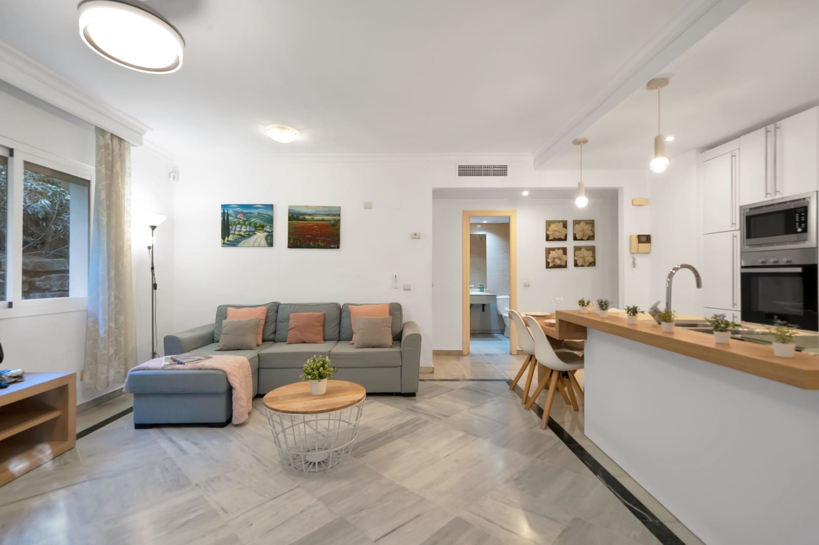 2 bedroom Apartment for sale in Marbella with pool - € 575,000 (Ref: 9431721)