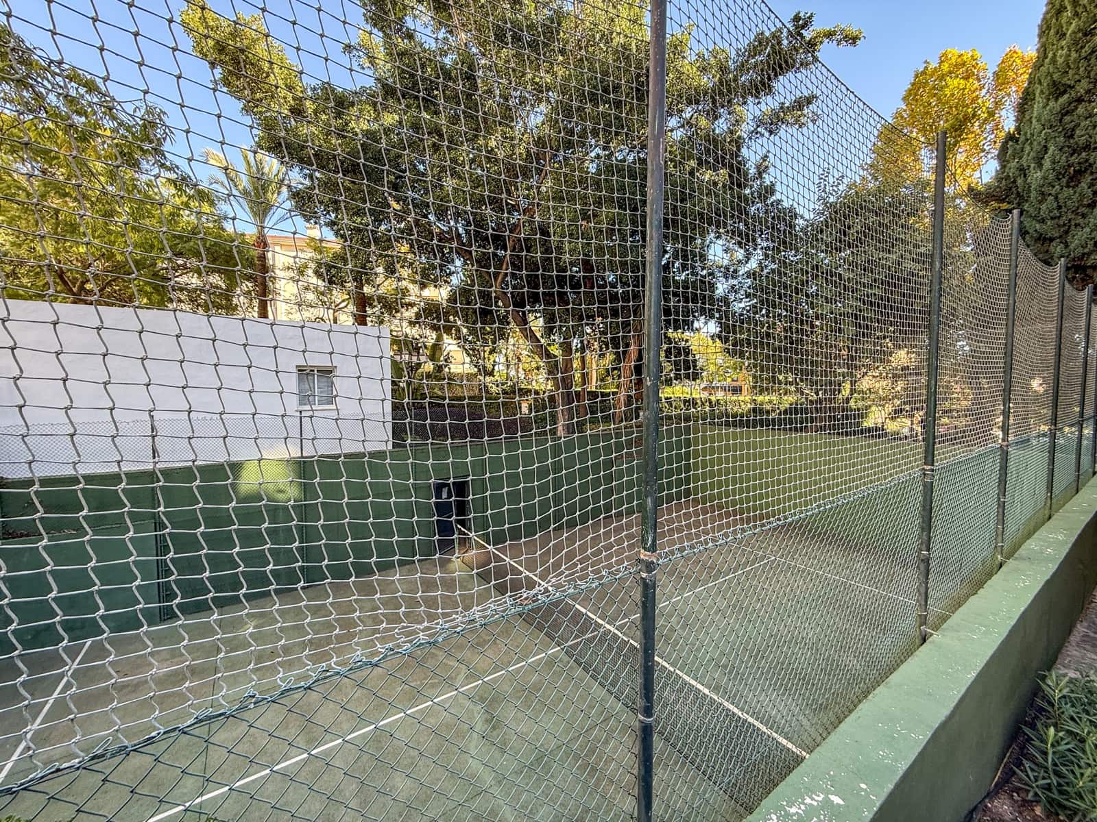 2 bedroom Apartment for sale in Marbella with pool - € 575,000 (Ref: 9431721)