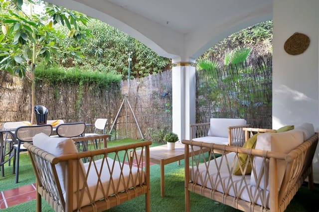 2 bedroom Apartment for sale in Marbella with pool - € 575,000 (Ref: 9431721)