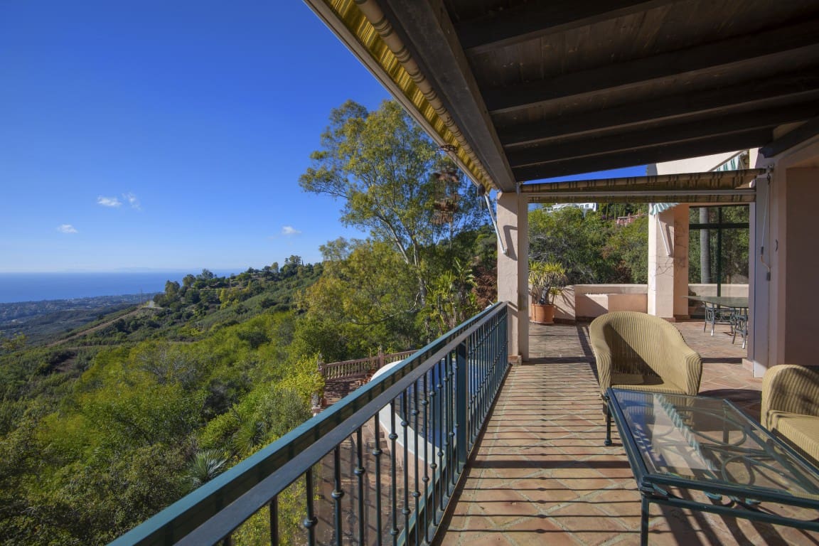 Chalet de 5 habitaciones en La Mairena en venta con piscina - 1.450.000 € (Ref: 9436108)