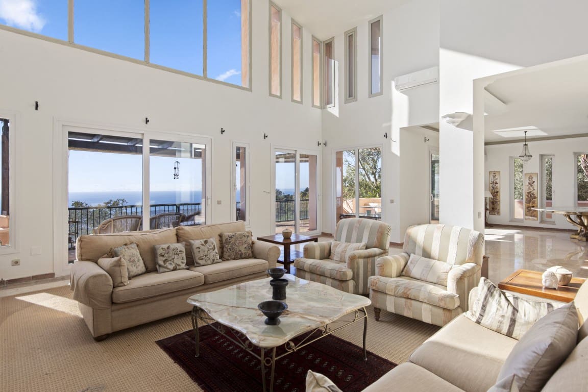 Chalet de 5 habitaciones en La Mairena en venta con piscina - 1.450.000 € (Ref: 9436108)