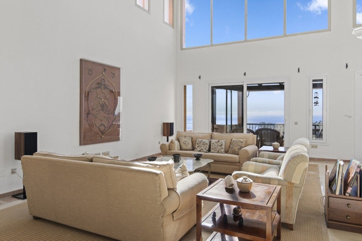 5 quarto Moradia para venda em La Mairena com piscina - 1 450 000 € (Ref: 9436108)