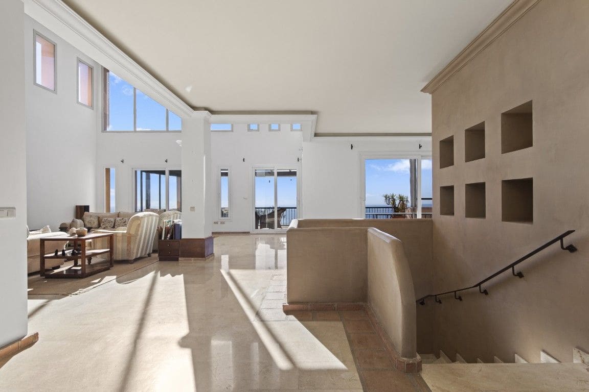 5 quarto Moradia para venda em La Mairena com piscina - 1 450 000 € (Ref: 9436108)