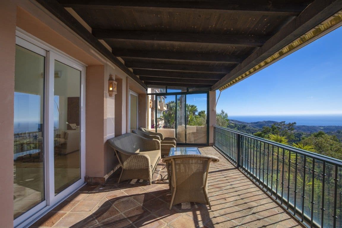 5 quarto Moradia para venda em La Mairena com piscina - 1 450 000 € (Ref: 9436108)