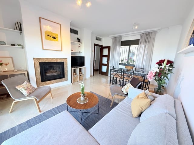 3 soveværelse Rækkehus til salg i Fuengirola med swimmingpool - € 495.000 (Ref: 9440257)