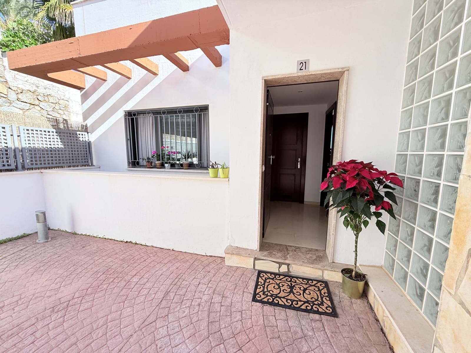 3 bedroom Terraced Villa for sale in Fuengirola with pool - € 495,000 (Ref: 9440257)