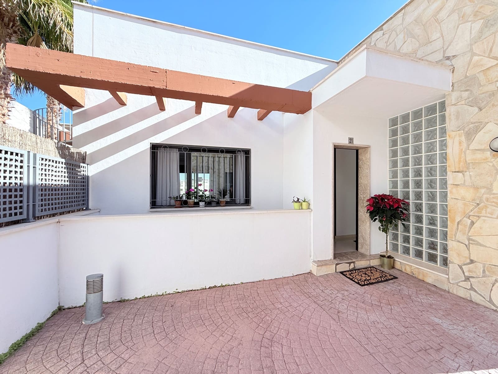 Adosado de 3 habitaciones en Fuengirola en venta con piscina - 495.000 € (Ref: 9440257)