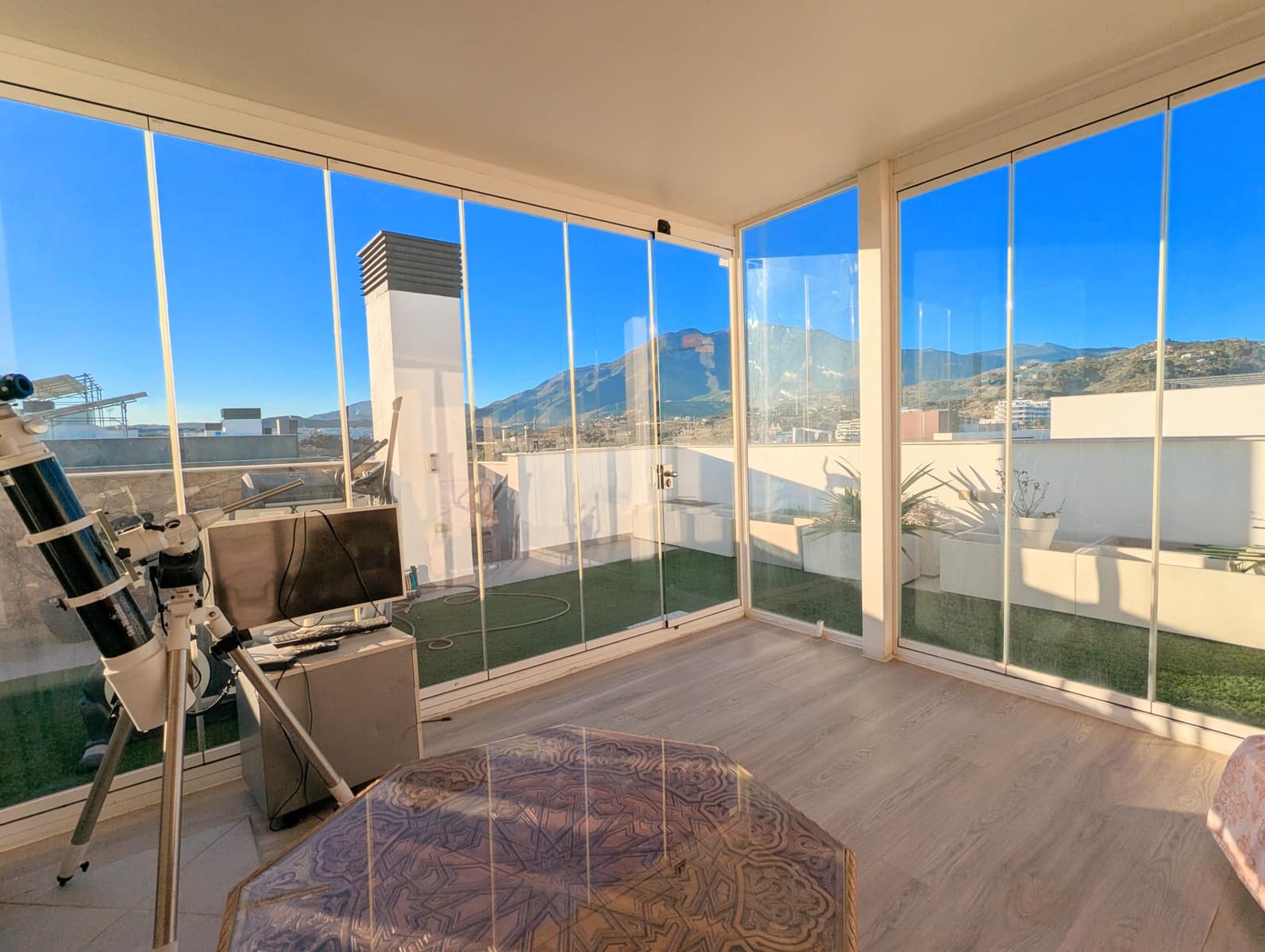 3 bedroom Penthouse for sale in Estepona - € 580,000 (Ref: 9446625)